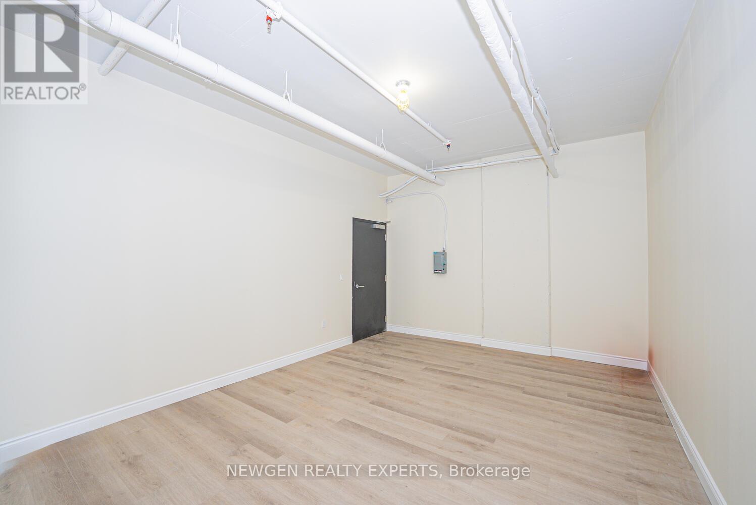 319 - 996 Martin Grove Road, Toronto (West Humber-Clairville), Ontario  M9W 4V8 - Photo 13 - W12827142