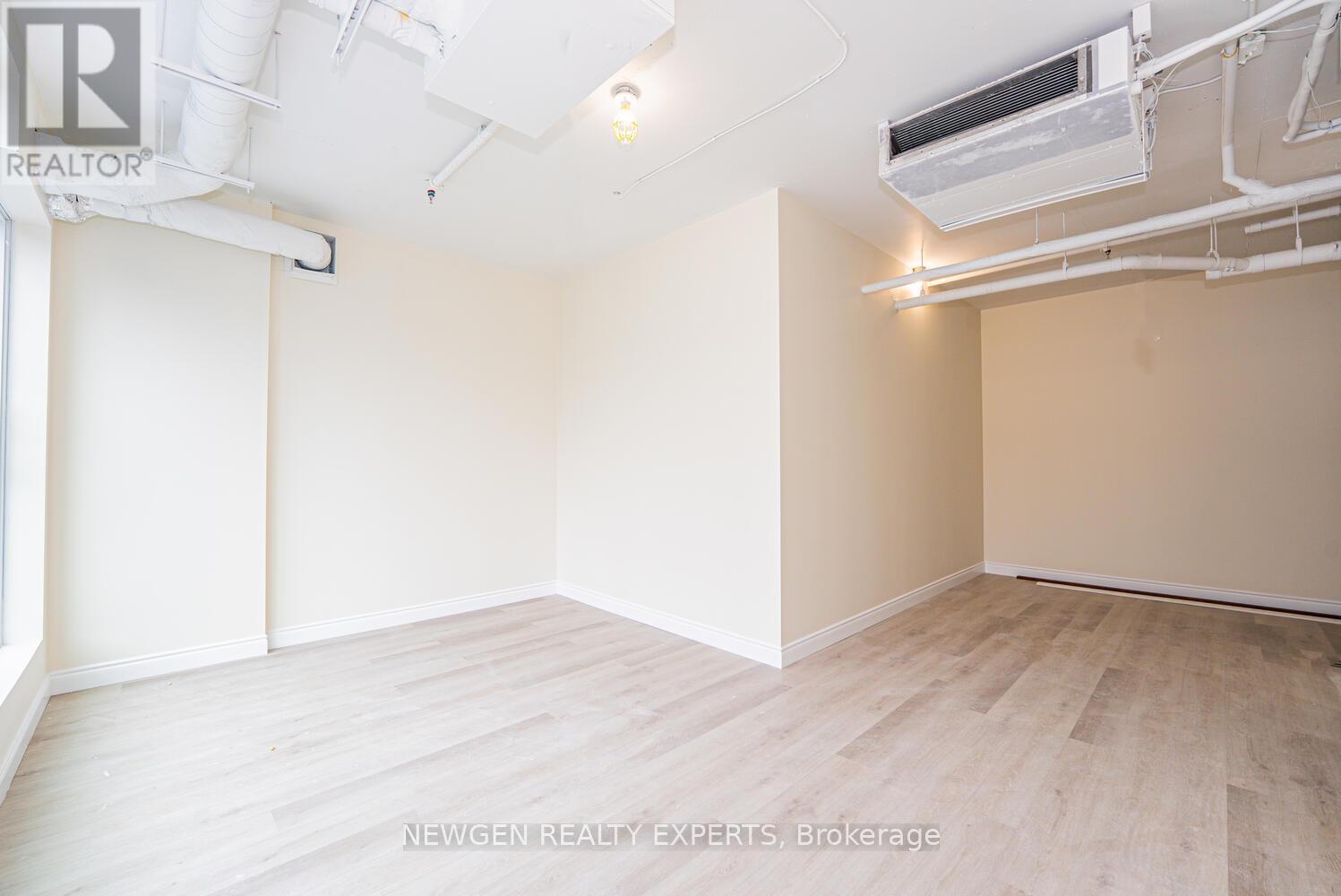 319 - 996 Martin Grove Road, Toronto (West Humber-Clairville), Ontario  M9W 4V8 - Photo 17 - W12827142