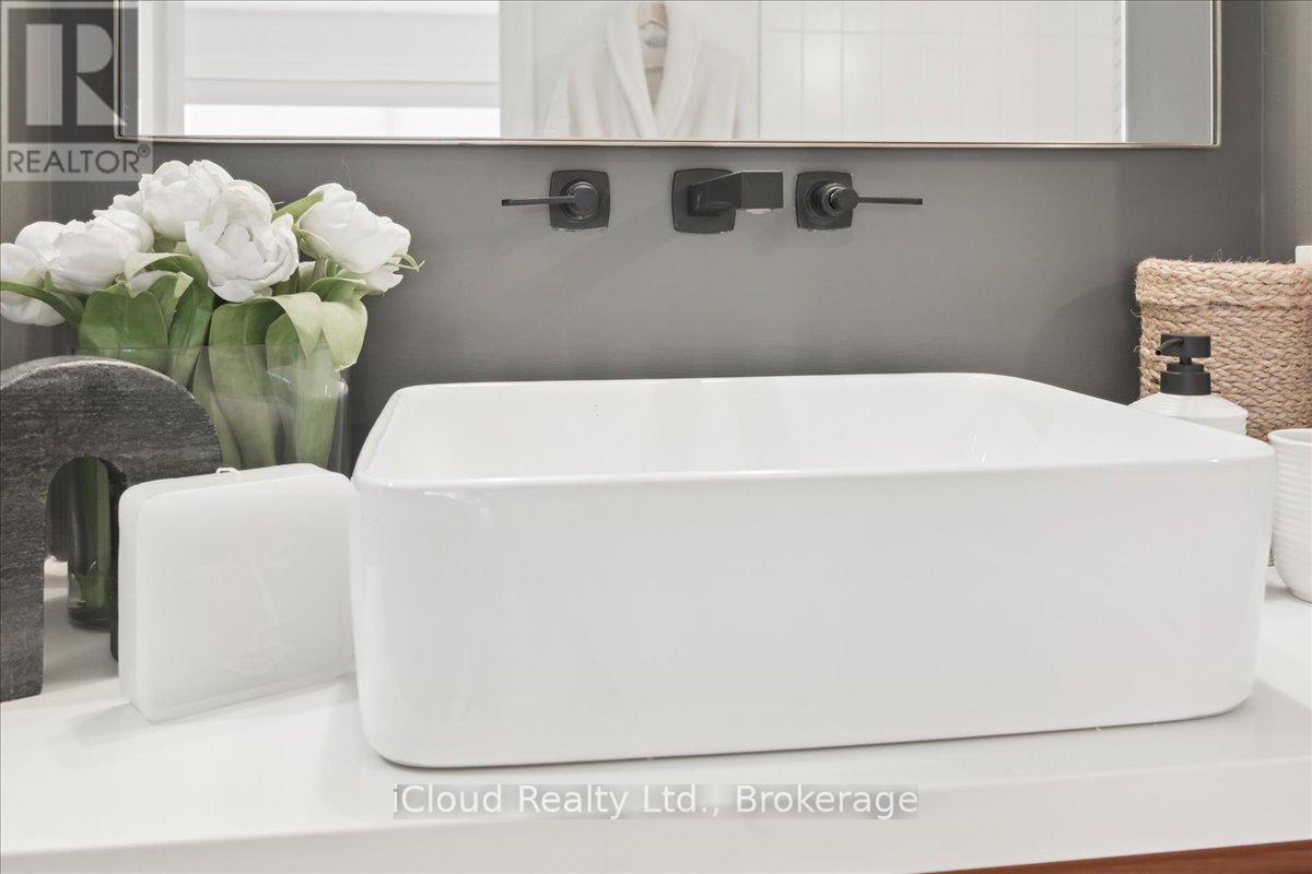 805 - 2210 Lakeshore Road, Burlington (Brant), Ontario  L7R 4J9 - Photo 37 - W12827162