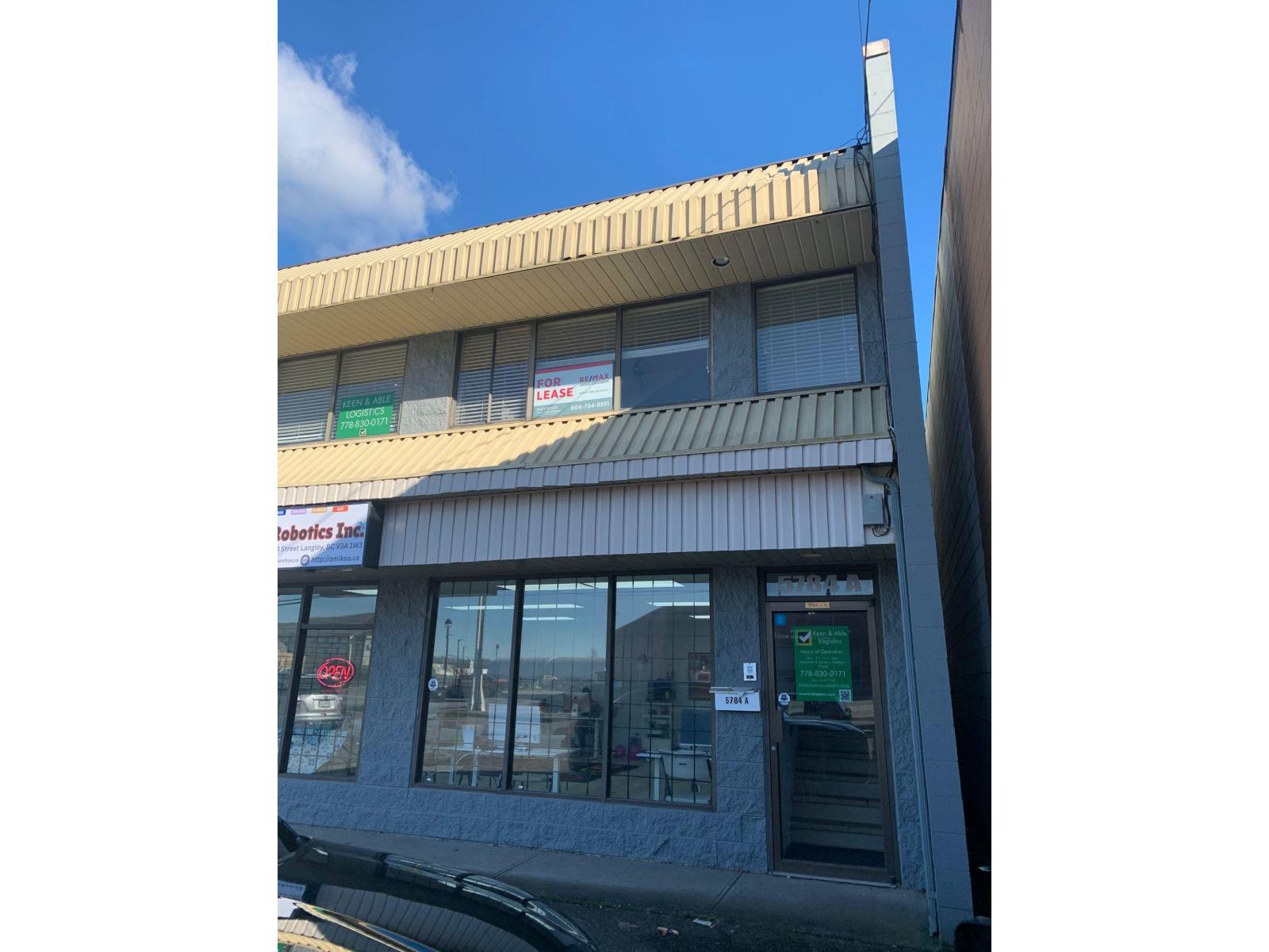 5784a 203 Street, Langley, British Columbia  V3A 4H9 - Photo 4 - C8076488