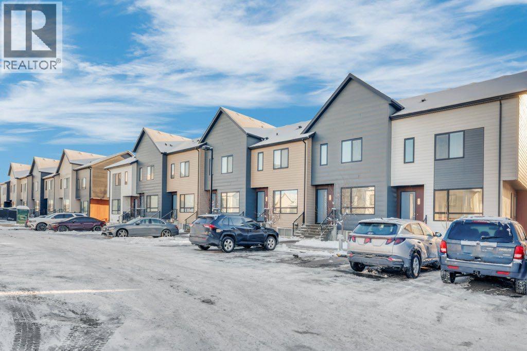 514 Redstone Crescent Ne, Calgary, Alberta  T3N 1M3 - Photo 3 - A2271969