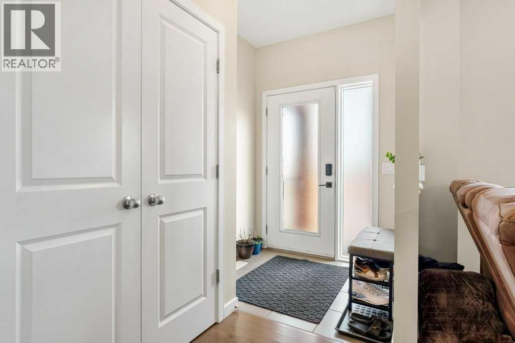 24 Copperpond Park Se, Calgary, Alberta  T2Z 1Z4 - Photo 12 - A2273453