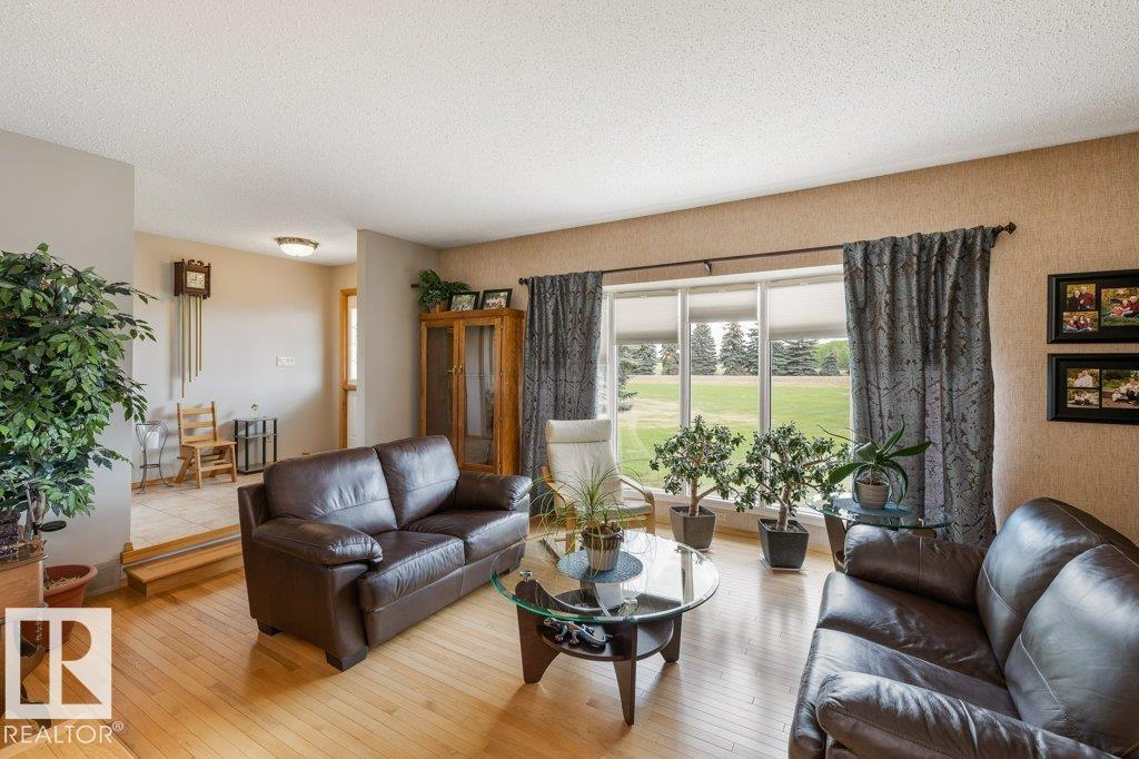 55102 Rge Road 260, Rural Sturgeon County, Alberta  T8R 0T4 - Photo 11 - E4475151