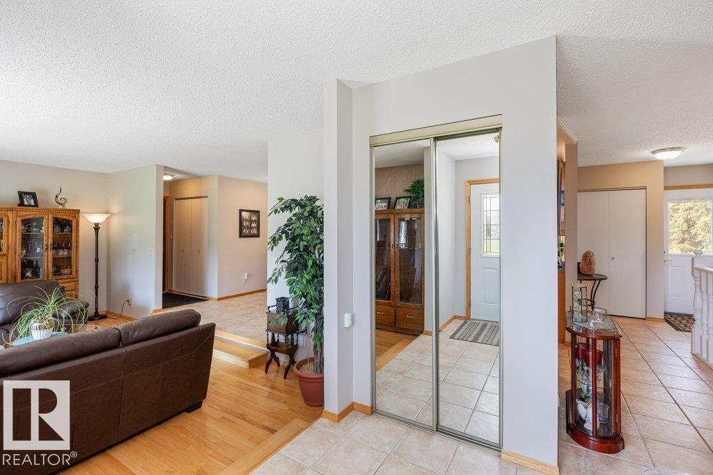 55102 Rge Road 260, Rural Sturgeon County, Alberta  T8R 0T4 - Photo 4 - E4475151