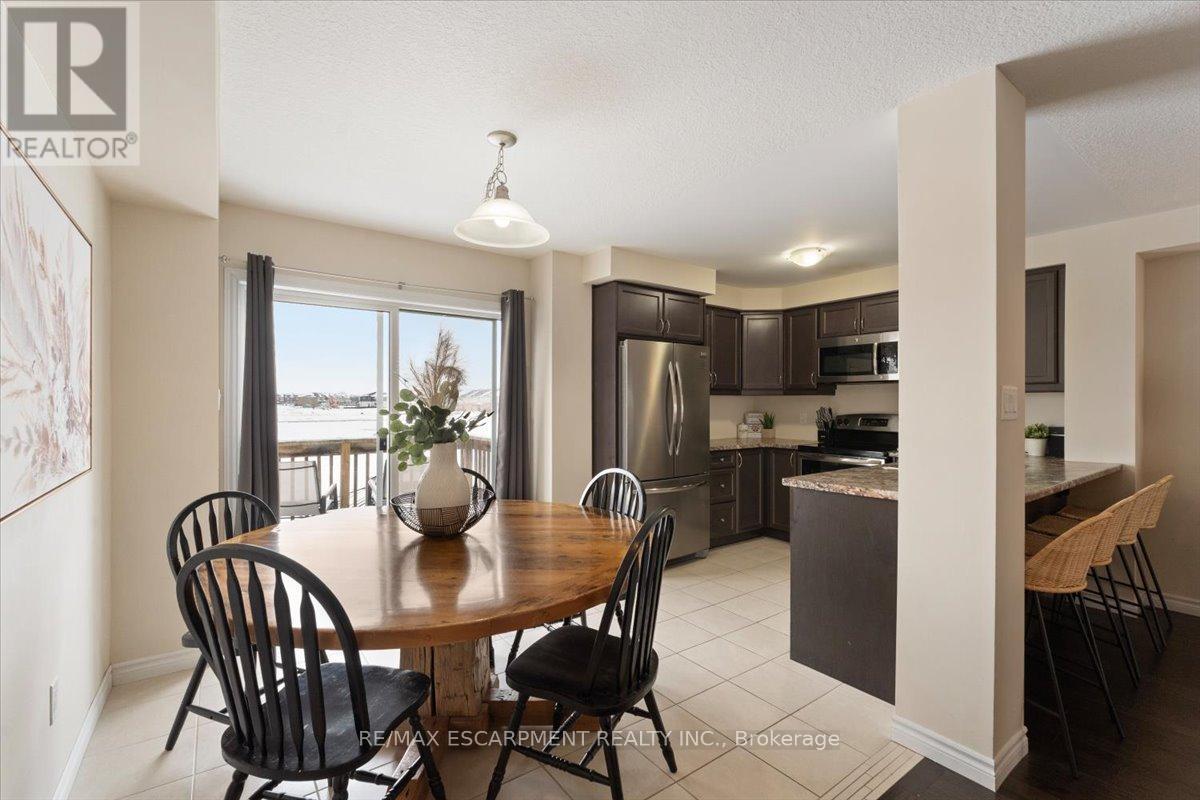 31 Mayland Street, Hamilton, Ontario  L8J 0G4 - Photo 7 - X12826938