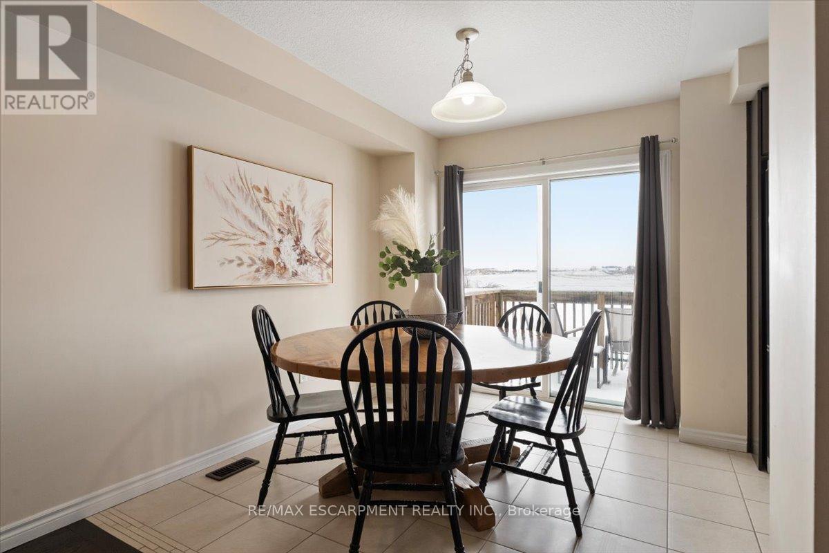 31 Mayland Street, Hamilton, Ontario  L8J 0G4 - Photo 8 - X12826938