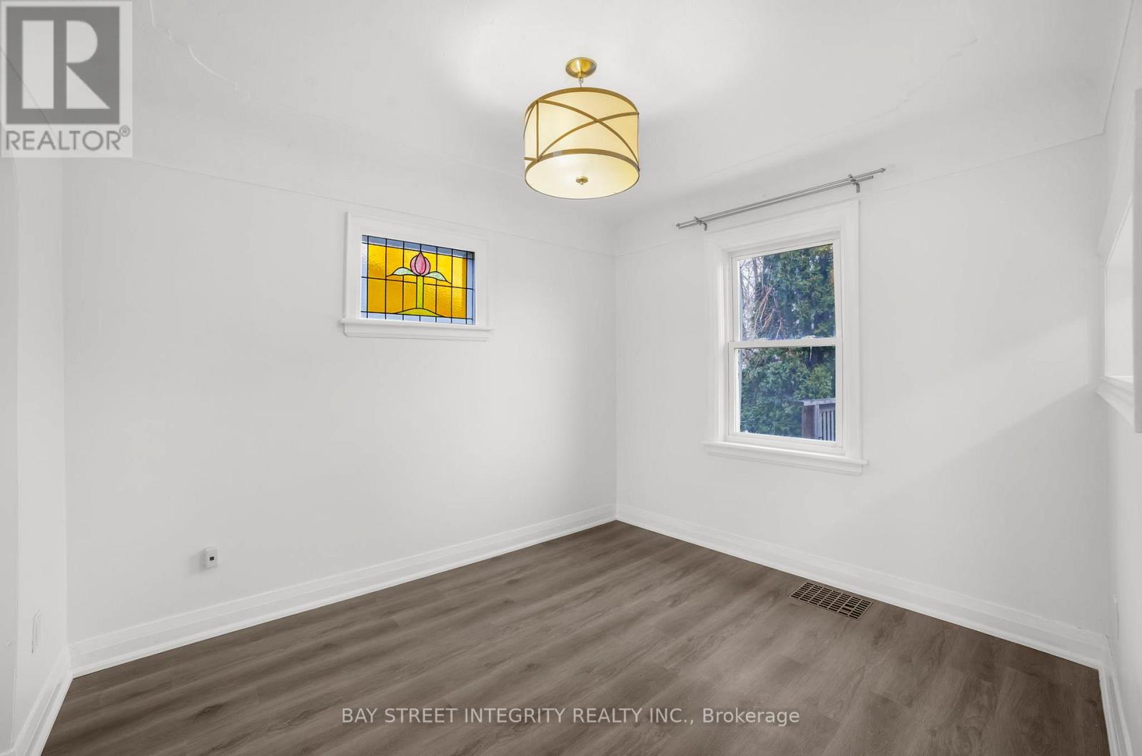 53 Paradise Road S, Hamilton, Ontario  L8S 1S3 - Photo 10 - X12826952