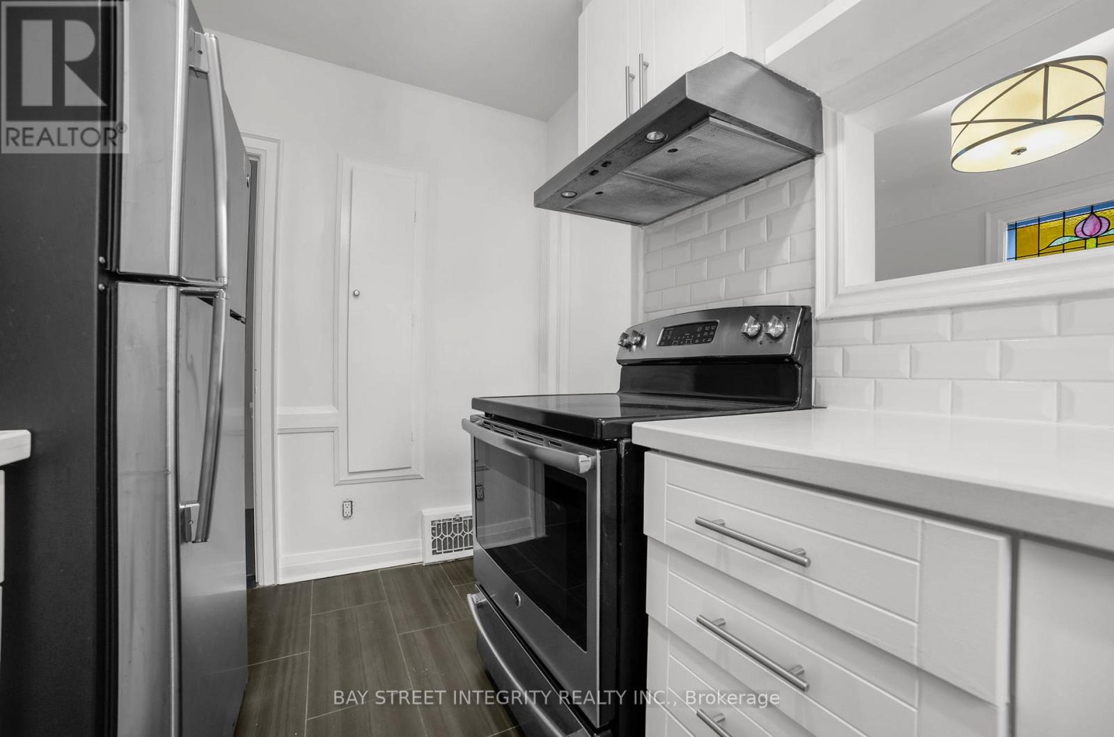 53 Paradise Road S, Hamilton, Ontario  L8S 1S3 - Photo 14 - X12826952