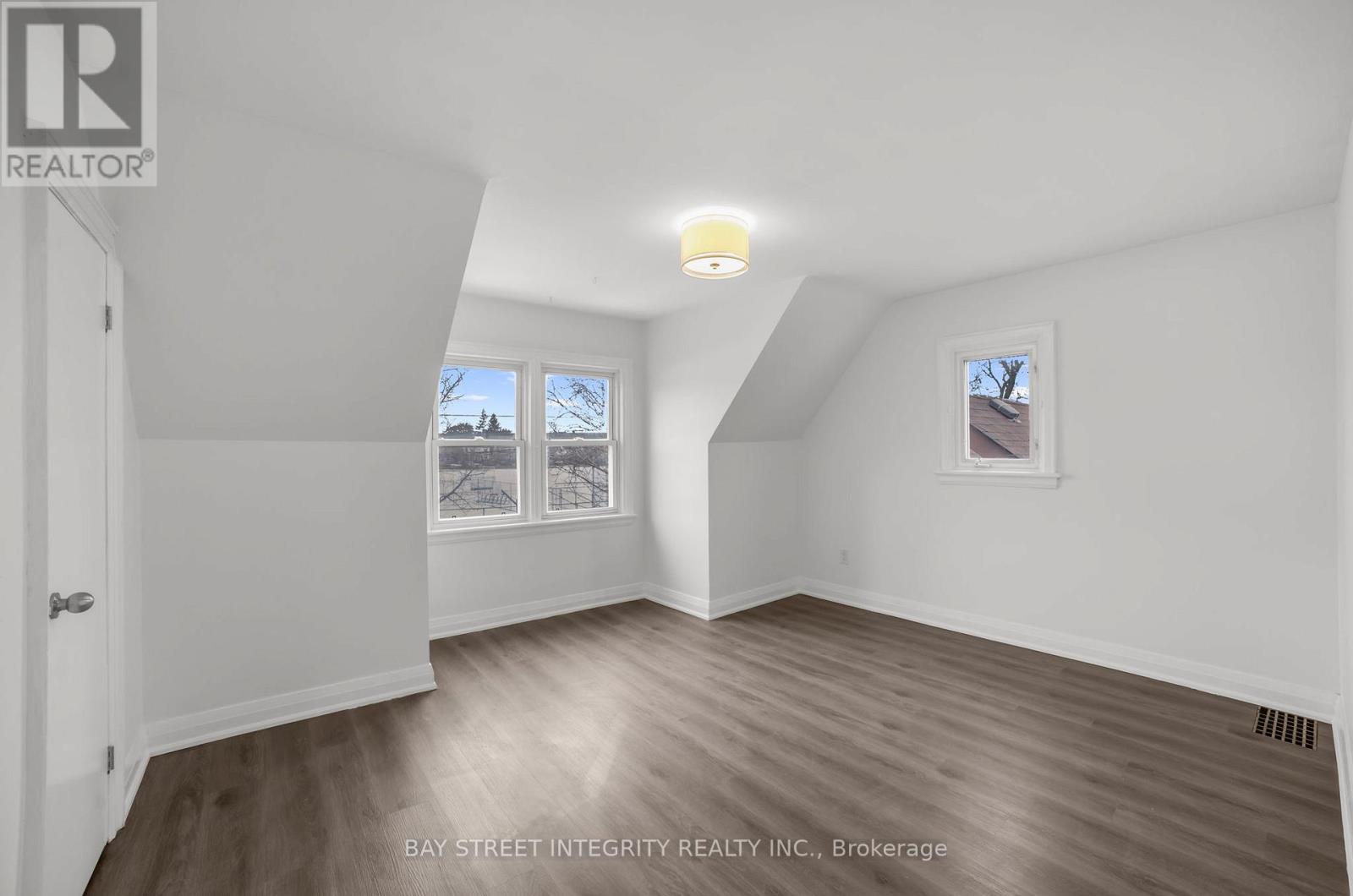 53 Paradise Road S, Hamilton, Ontario  L8S 1S3 - Photo 19 - X12826952