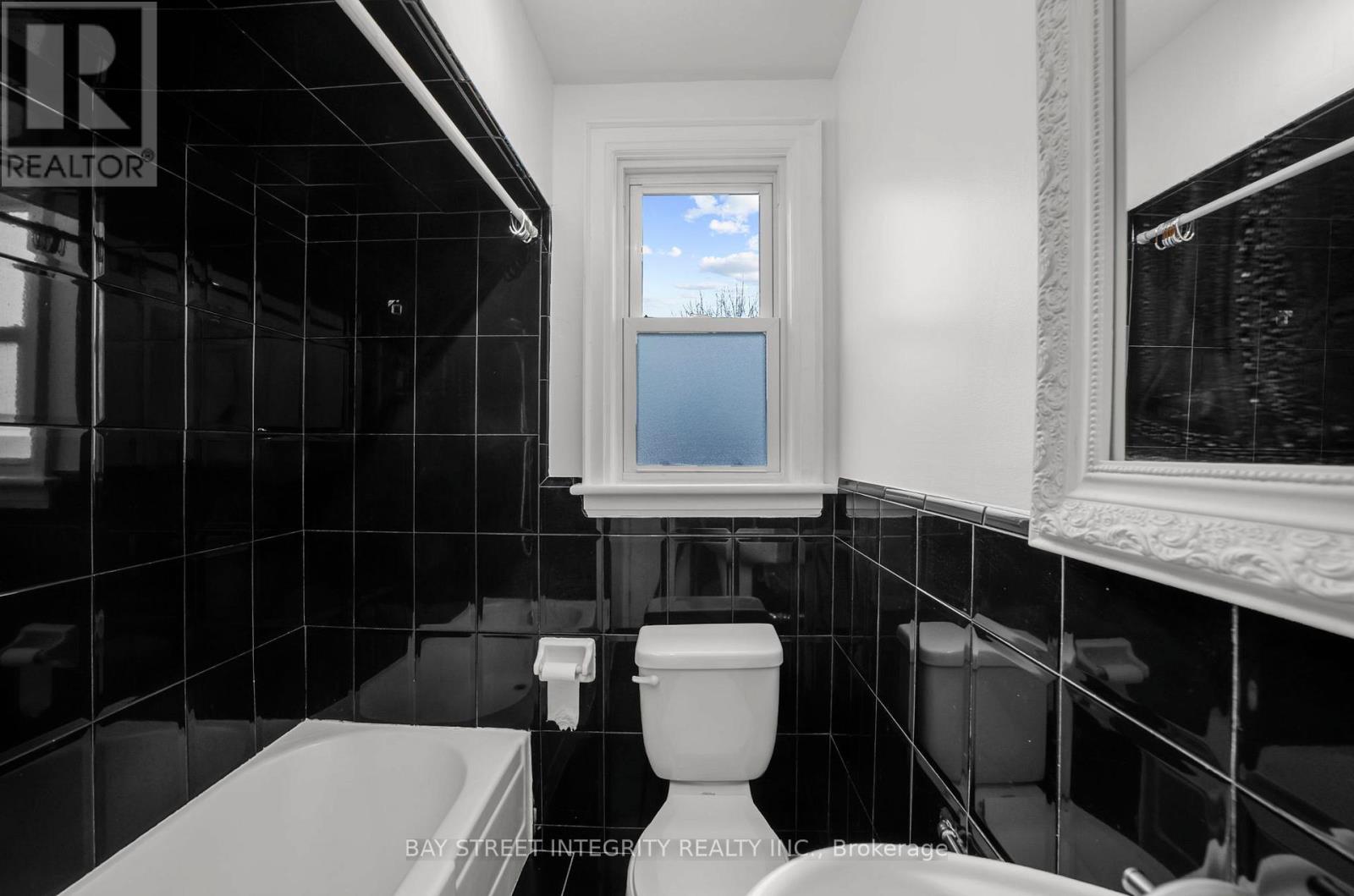 53 Paradise Road S, Hamilton, Ontario  L8S 1S3 - Photo 22 - X12826952