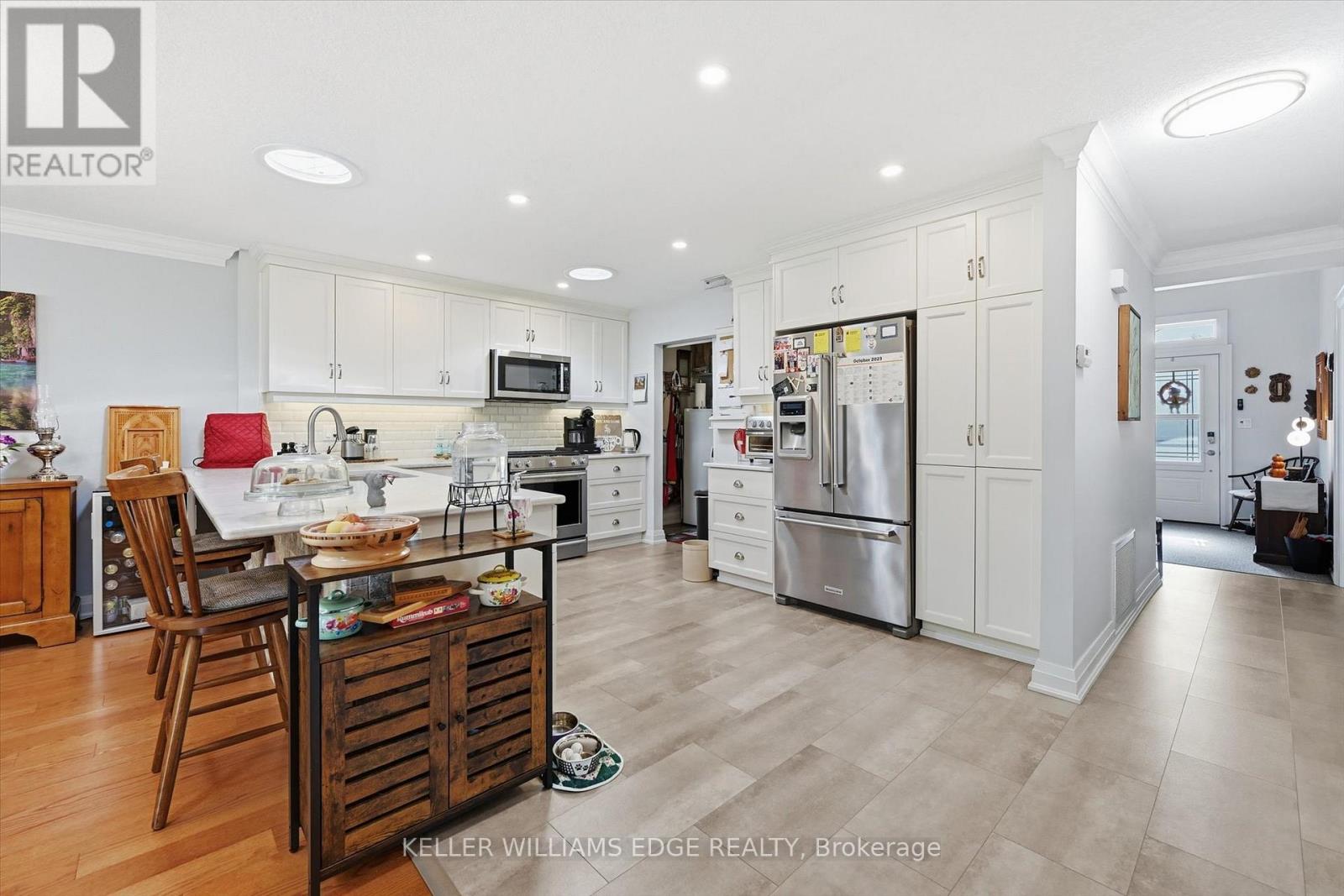 34 Cardinal Mindszenty Boulevard, Hamilton, Ontario  L9B 2M3 - Photo 10 - X12826966