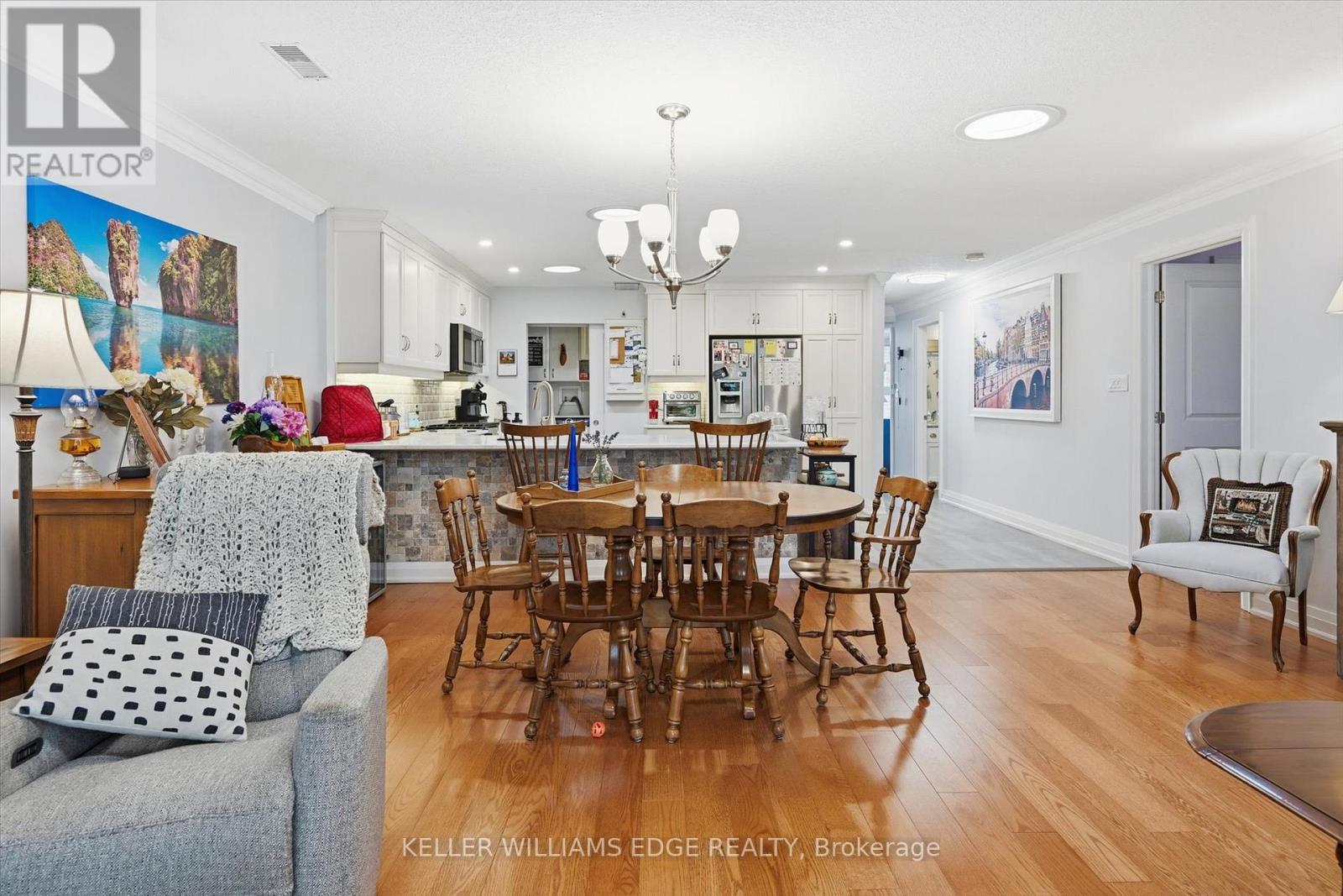 34 Cardinal Mindszenty Boulevard, Hamilton, Ontario  L9B 2M3 - Photo 17 - X12826966