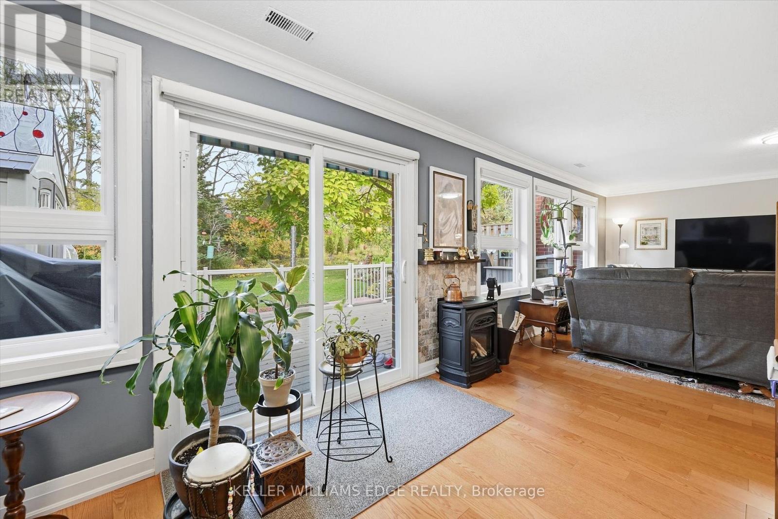 34 Cardinal Mindszenty Boulevard, Hamilton, Ontario  L9B 2M3 - Photo 20 - X12826966