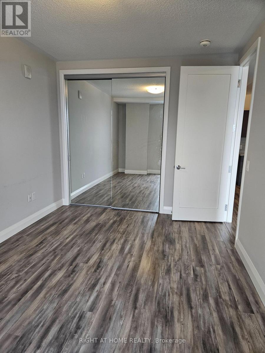 1021 - 118 King Street E, Hamilton (Beasley), Ontario  L8N 1A8 - Photo 13 - X12827082