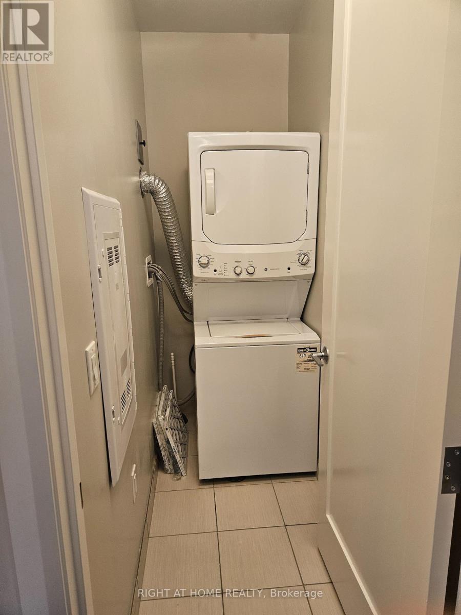 1021 - 118 King Street E, Hamilton (Beasley), Ontario  L8N 1A8 - Photo 16 - X12827082