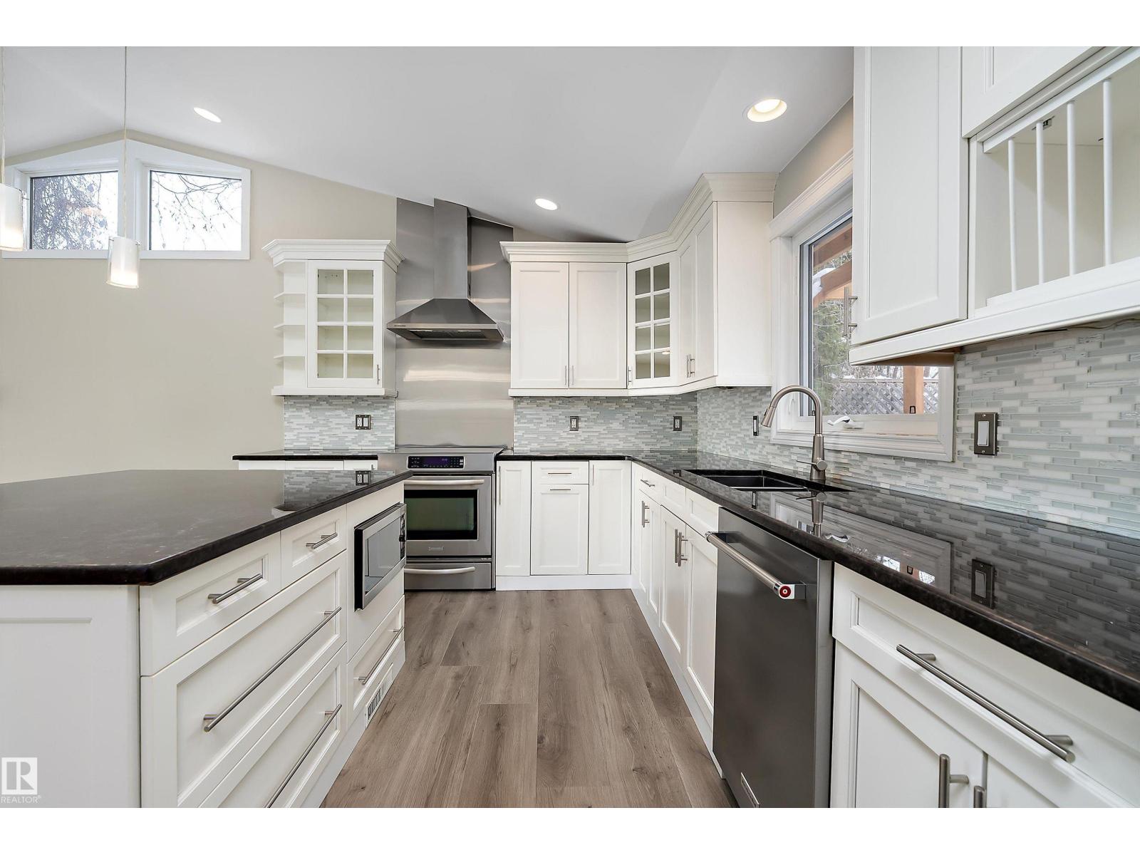 4207 123 St Nw, Edmonton, Alberta  T6J 1Z7 - Photo 12 - E4474974