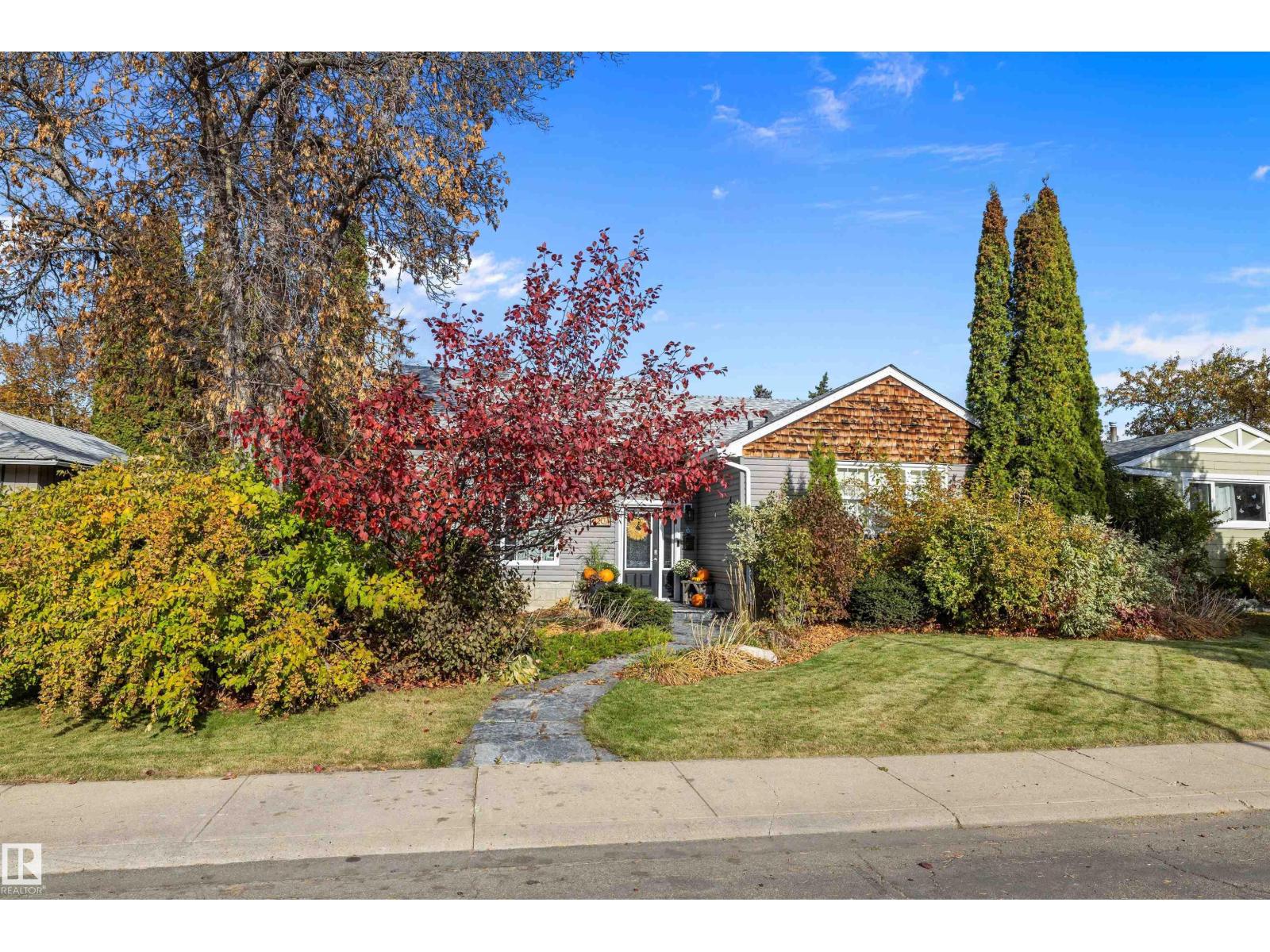 4207 123 St Nw, Edmonton, Alberta  T6J 1Z7 - Photo 2 - E4474974