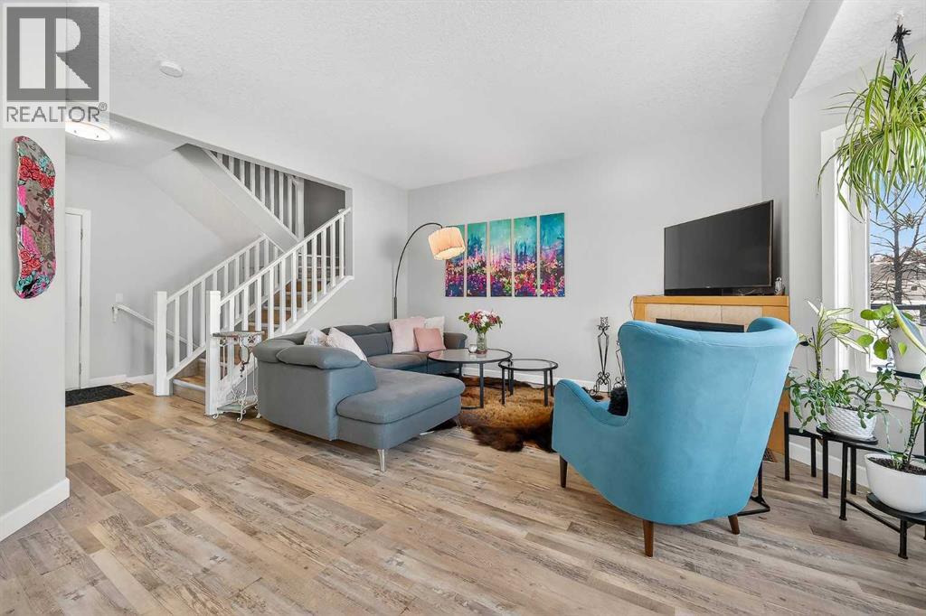 32 Prominence Park Sw, Calgary, Alberta  T3H 4K8 - Photo 6 - A2289088