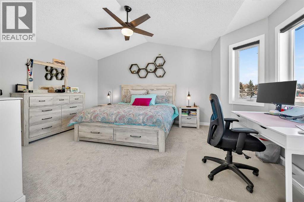 32 Prominence Park Sw, Calgary, Alberta  T3H 4K8 - Photo 24 - A2289088