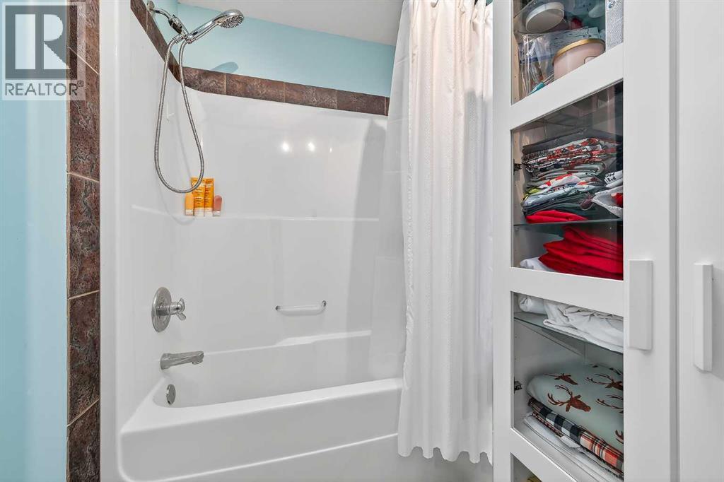 32 Prominence Park Sw, Calgary, Alberta  T3H 4K8 - Photo 21 - A2289088