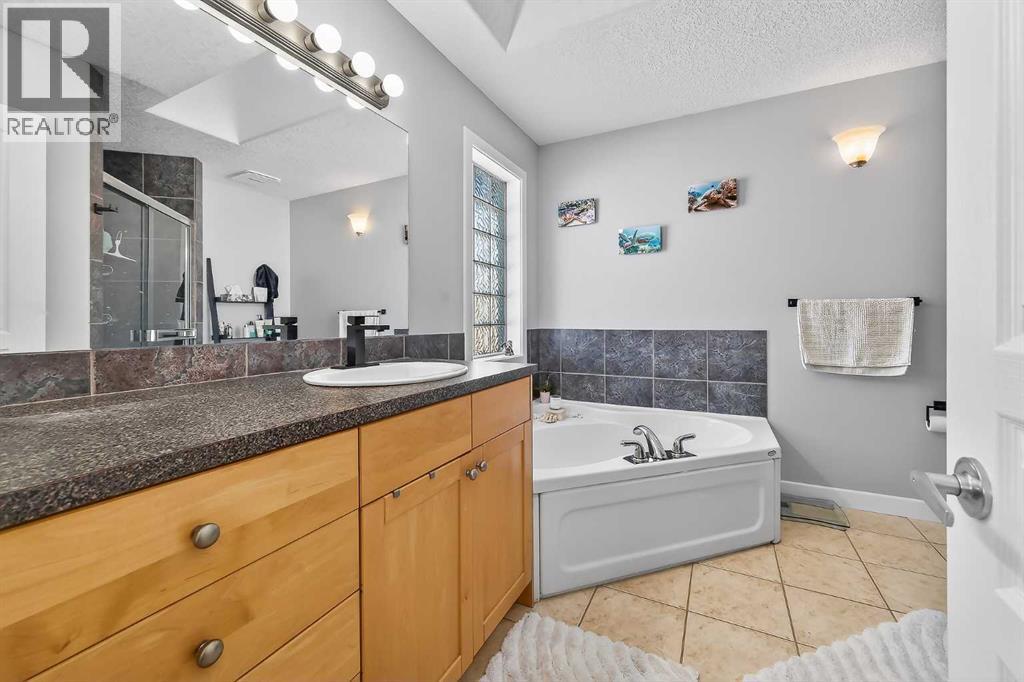 32 Prominence Park Sw, Calgary, Alberta  T3H 4K8 - Photo 25 - A2289088