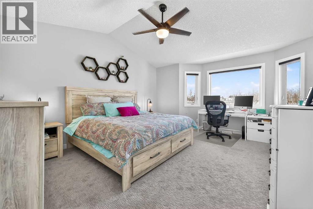 32 Prominence Park Sw, Calgary, Alberta  T3H 4K8 - Photo 23 - A2289088