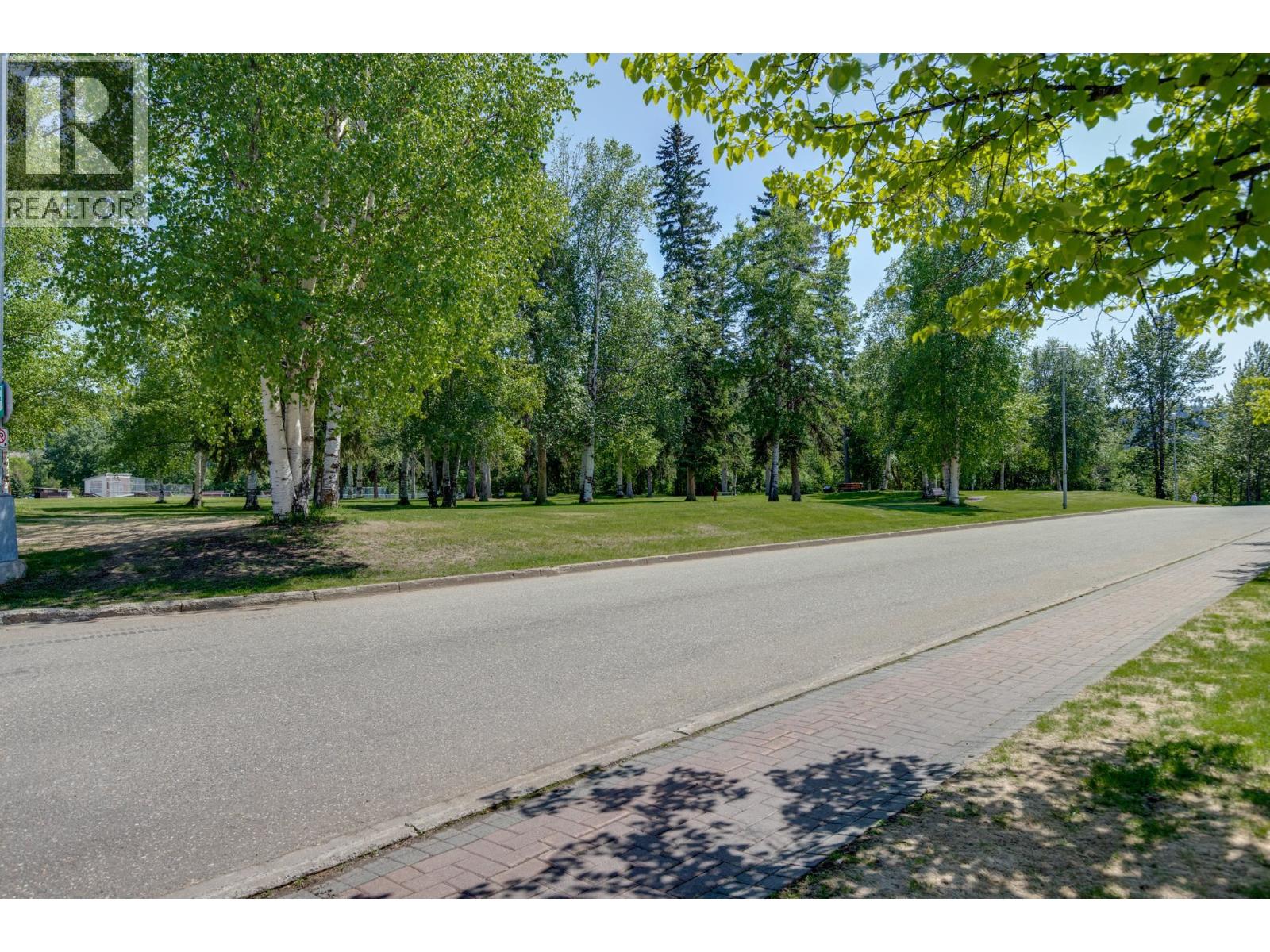 966 20th Avenue, Prince George, British Columbia  V2L 4A3 - Photo 28 - R3094150