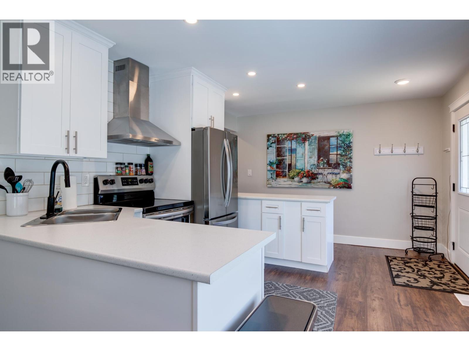 966 20th Avenue, Prince George, British Columbia  V2L 4A3 - Photo 3 - R3094150