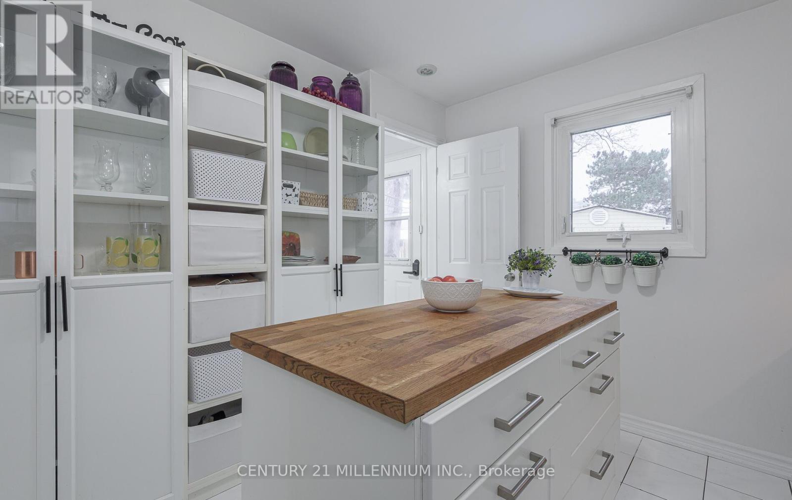 4 Heatherside Court, Brampton, Ontario  L6S 1N9 - Photo 12 - W12804026