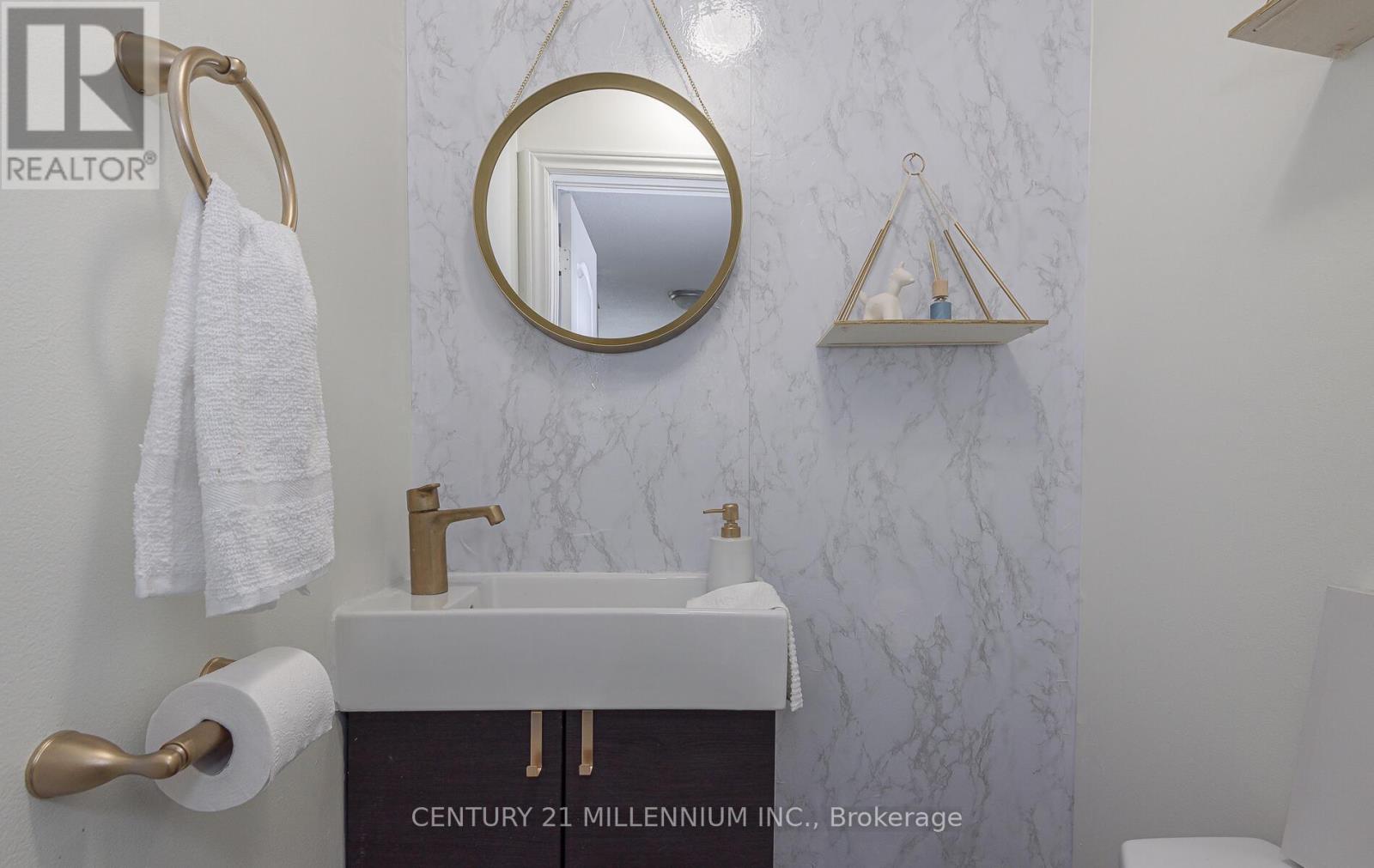 4 Heatherside Court, Brampton, Ontario  L6S 1N9 - Photo 13 - W12804026