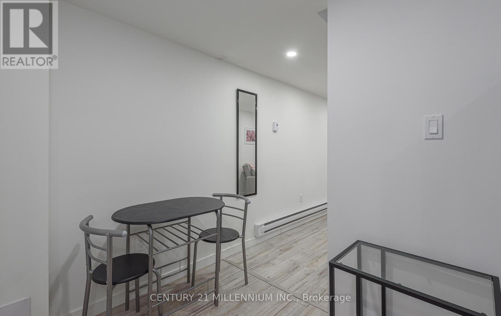 4 Heatherside Court, Brampton, Ontario  L6S 1N9 - Photo 29 - W12804026