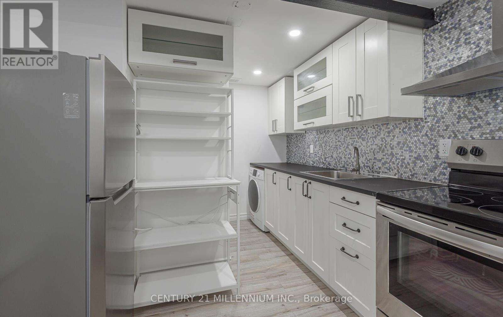 4 Heatherside Court, Brampton, Ontario  L6S 1N9 - Photo 28 - W12804026