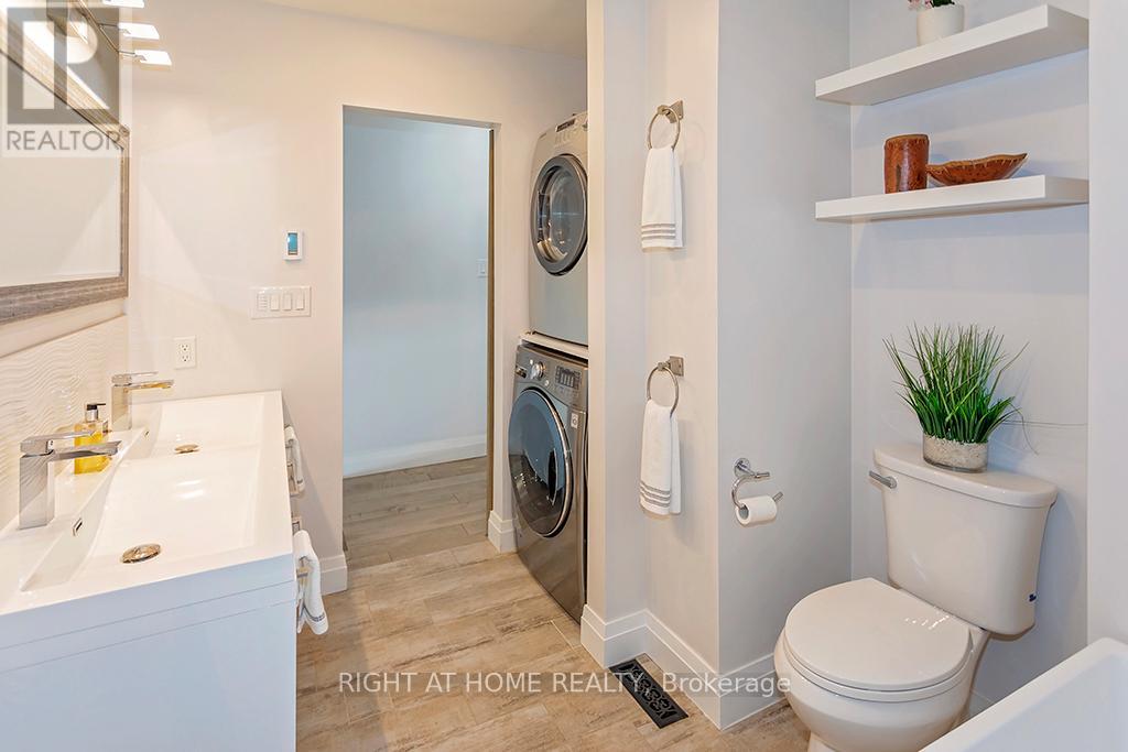 2814 Windjammer Road, Mississauga, Ontario  L5L 1T7 - Photo 19 - W12826670