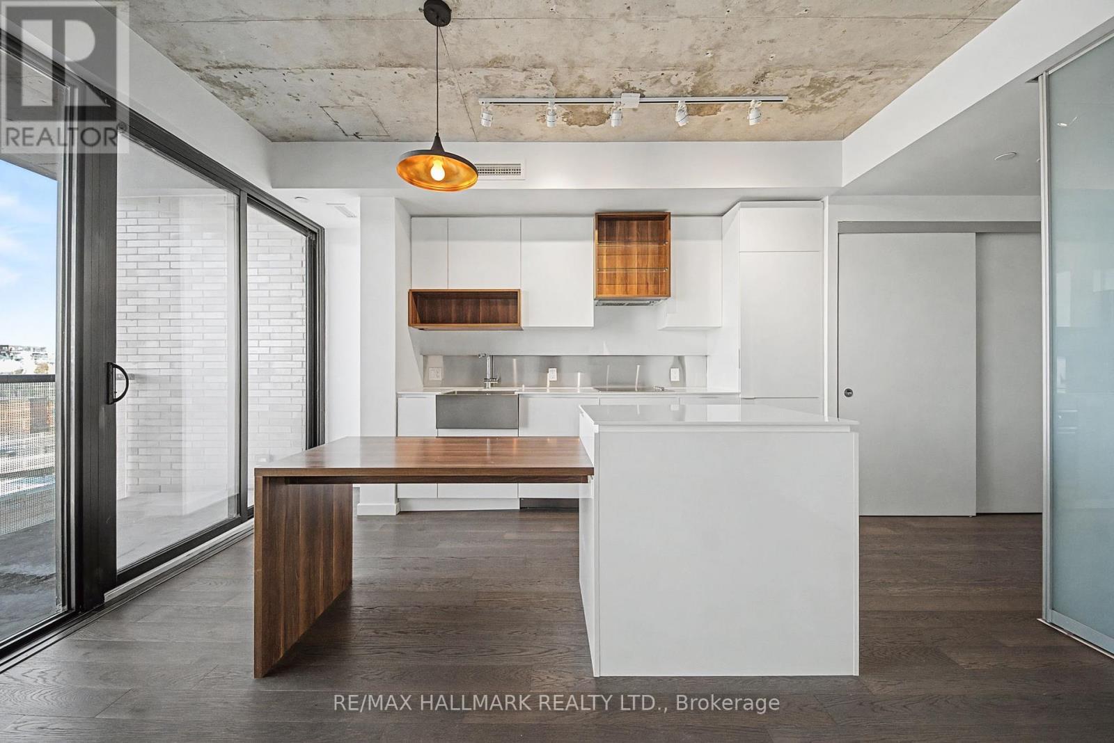 609 - 383 Sorauren Avenue, Toronto, Ontario  M6R 0A4 - Photo 6 - W12825608