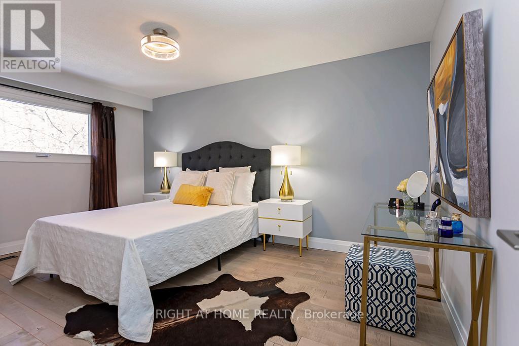 2814 Windjammer Road, Mississauga, Ontario  L5L 1T7 - Photo 14 - W12826670