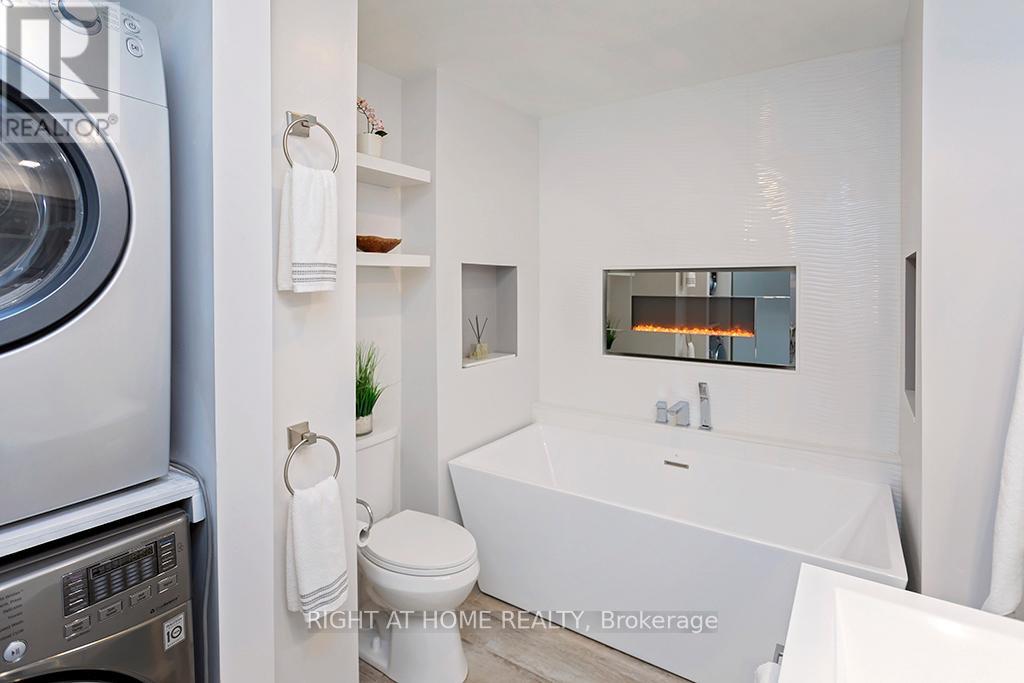 2814 Windjammer Road, Mississauga, Ontario  L5L 1T7 - Photo 18 - W12826670