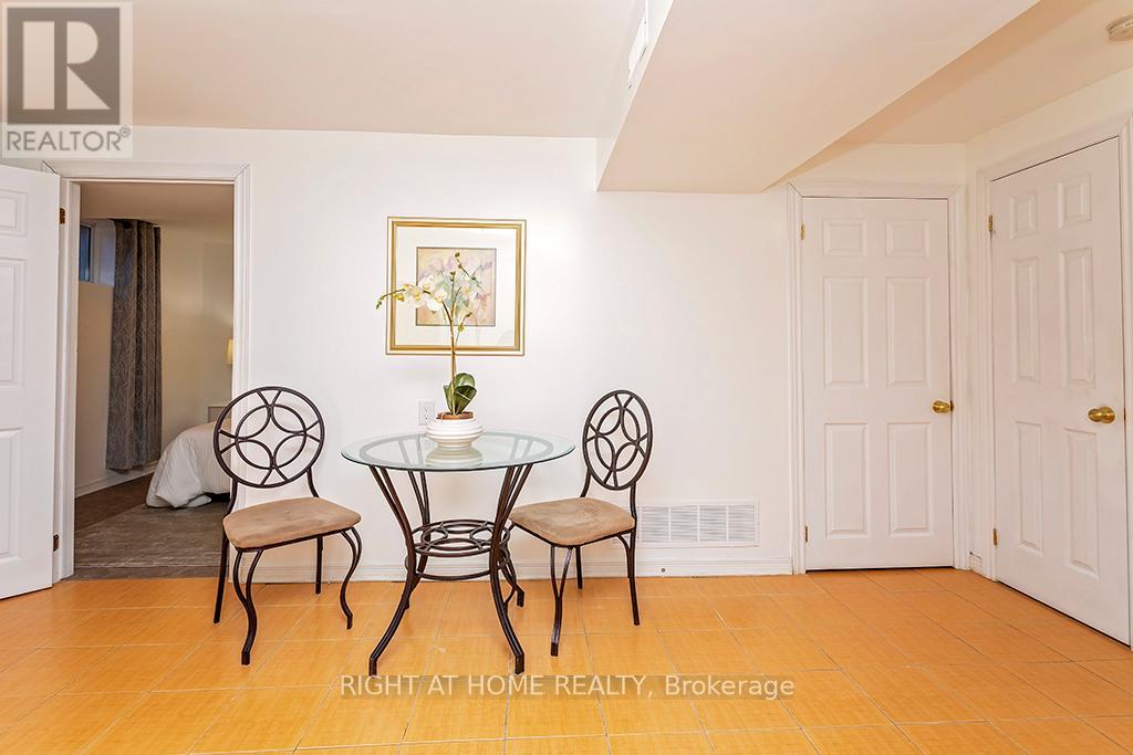 2814 Windjammer Road, Mississauga, Ontario  L5L 1T7 - Photo 45 - W12826670