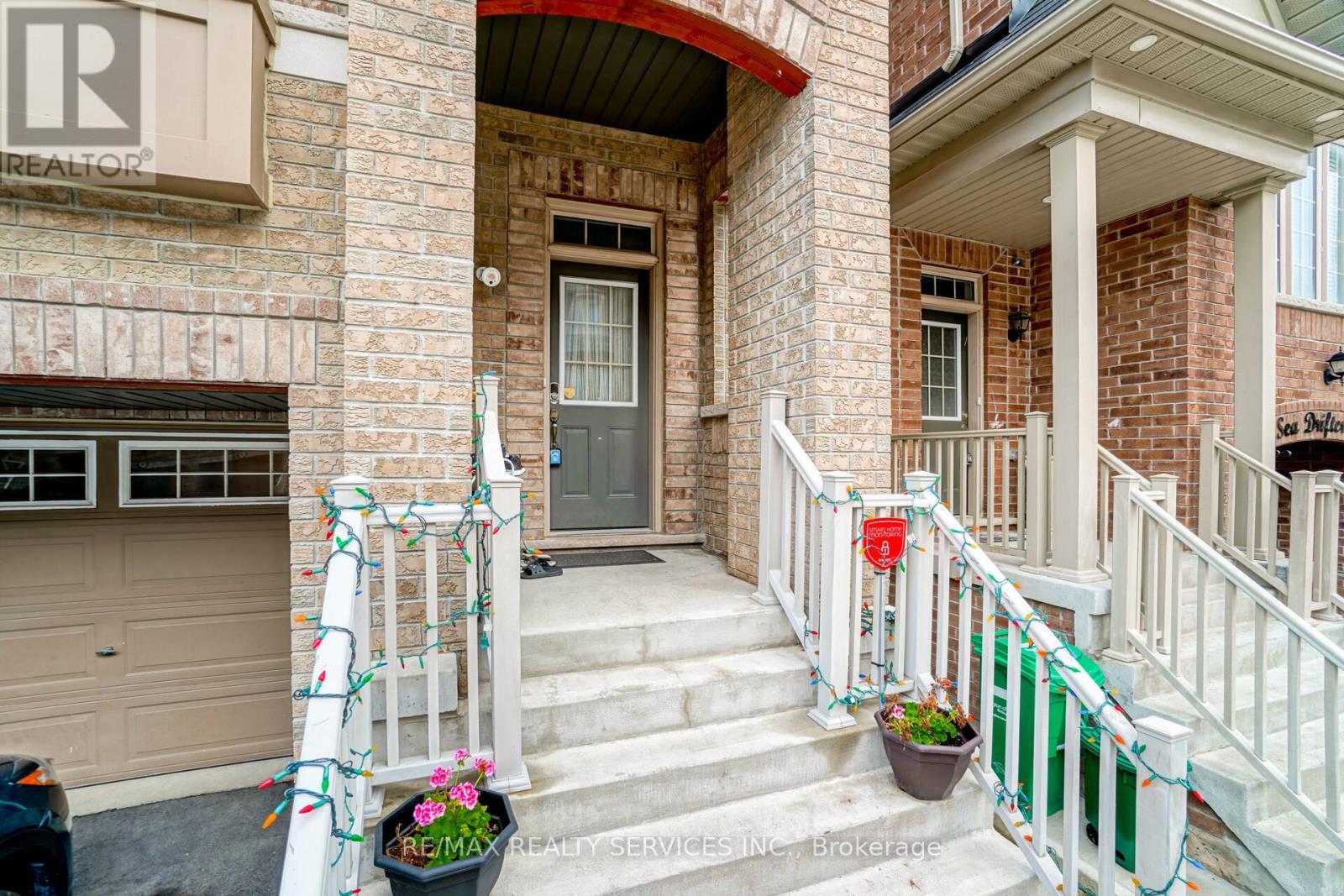 49 Sea Drifter Crescent, Brampton (Bram East), Ontario  L6P 4B1 - Photo 4 - W12826860