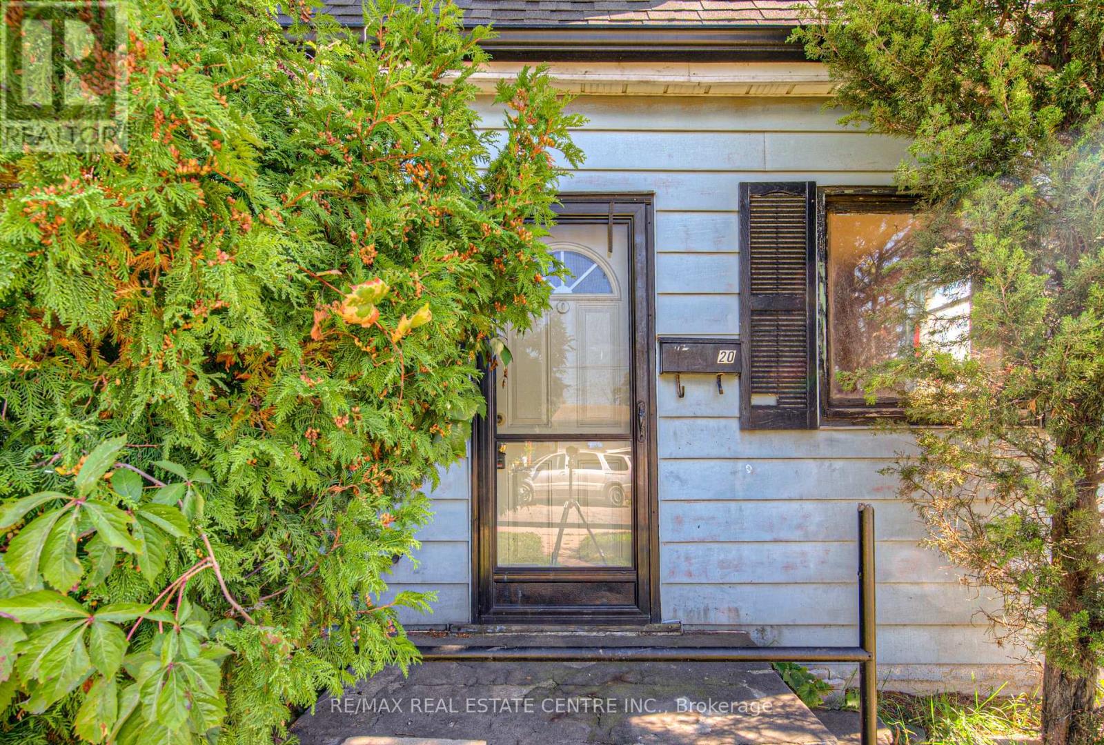 20 Beatty Avenue, Hamilton, Ontario  L8H 3P4 - Photo 3 - X12430745