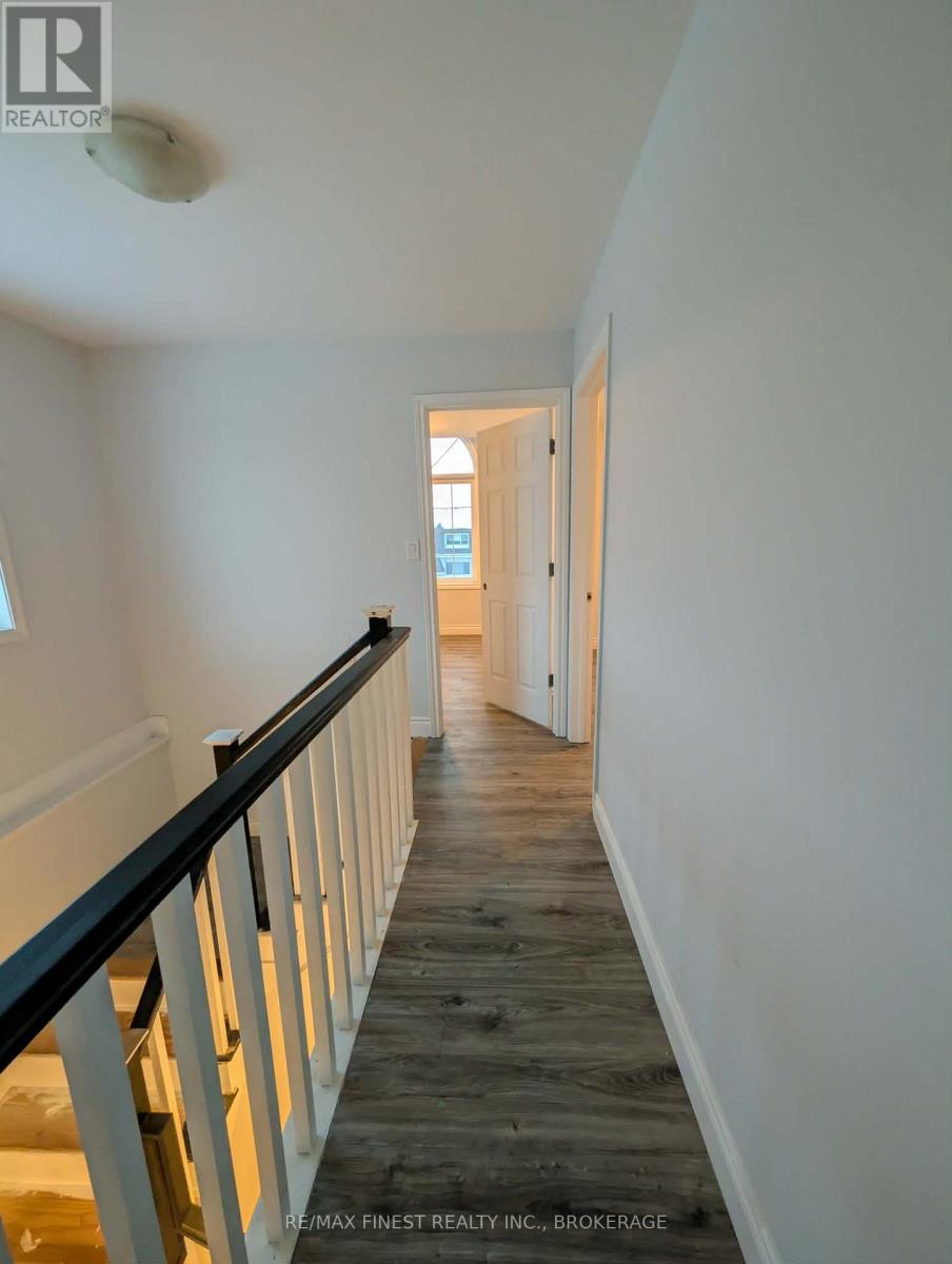 251 Conacher Drive, Kingston (Rideau), Ontario  K7K 7J9 - Photo 8 - X12827062