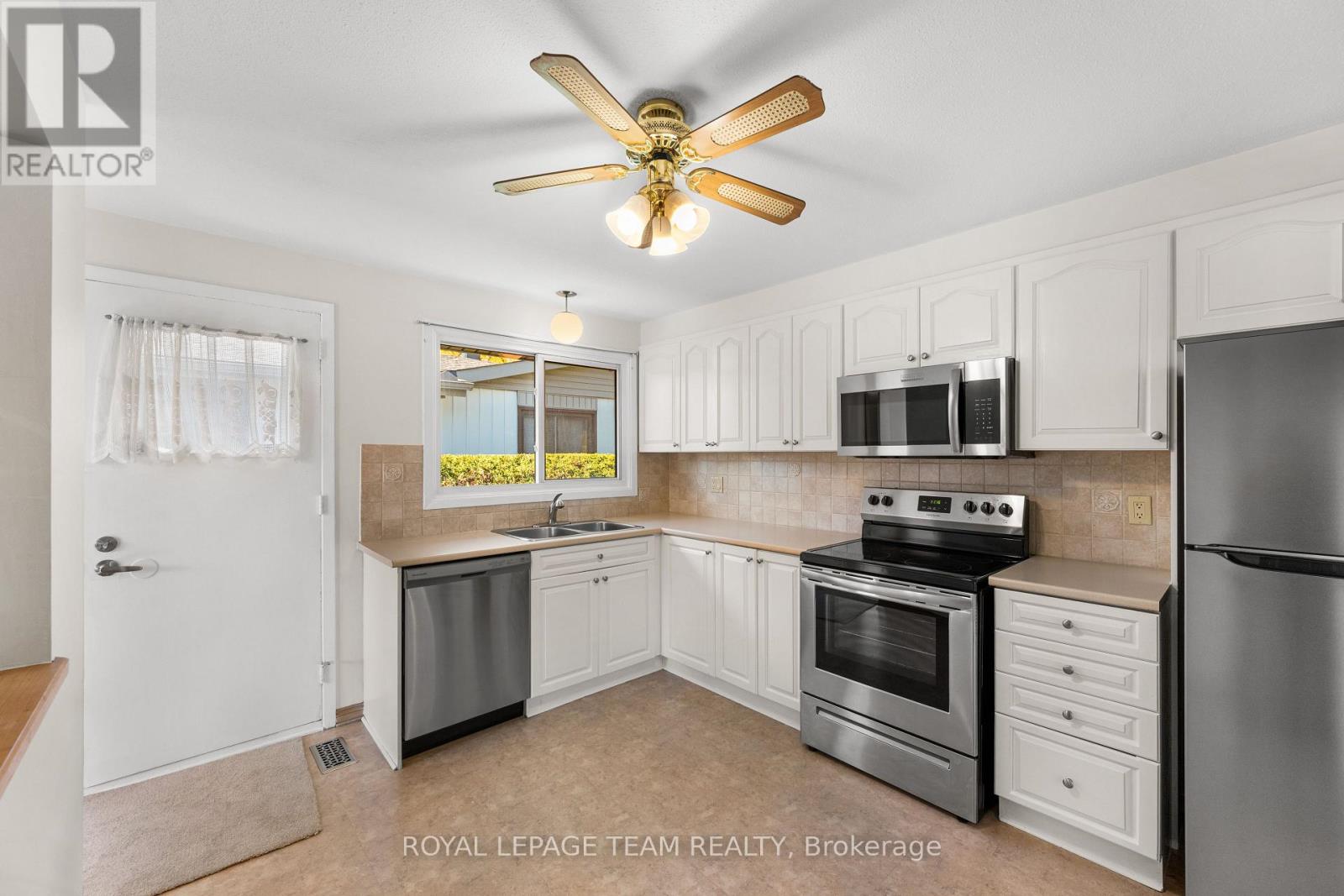 47 Kidgrove Gardens, Ottawa, Ontario  K2G 3W7 - Photo 14 - X12771706