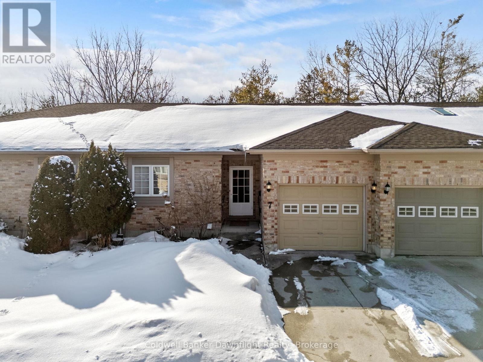 7 Brookside Place, South Huron, Ontario N0M 1S2 - Photo 40 - X12827192