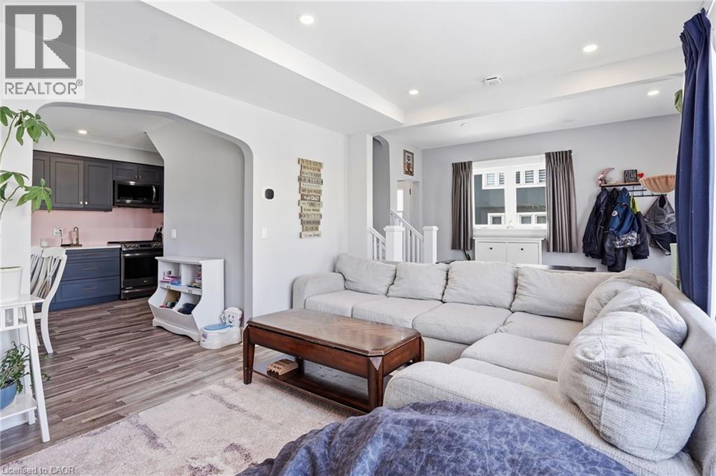 31 Spencer Street, Welland, Ontario  L3B 3W1 - Photo 10 - 40807843