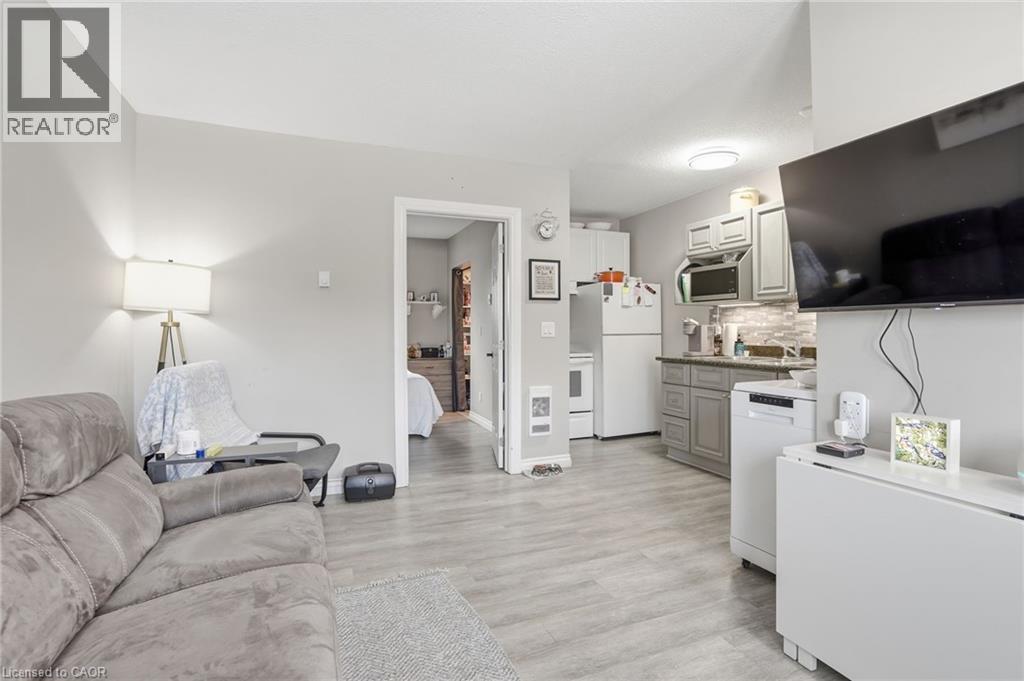 31 Spencer Street, Welland, Ontario  L3B 3W1 - Photo 20 - 40807843