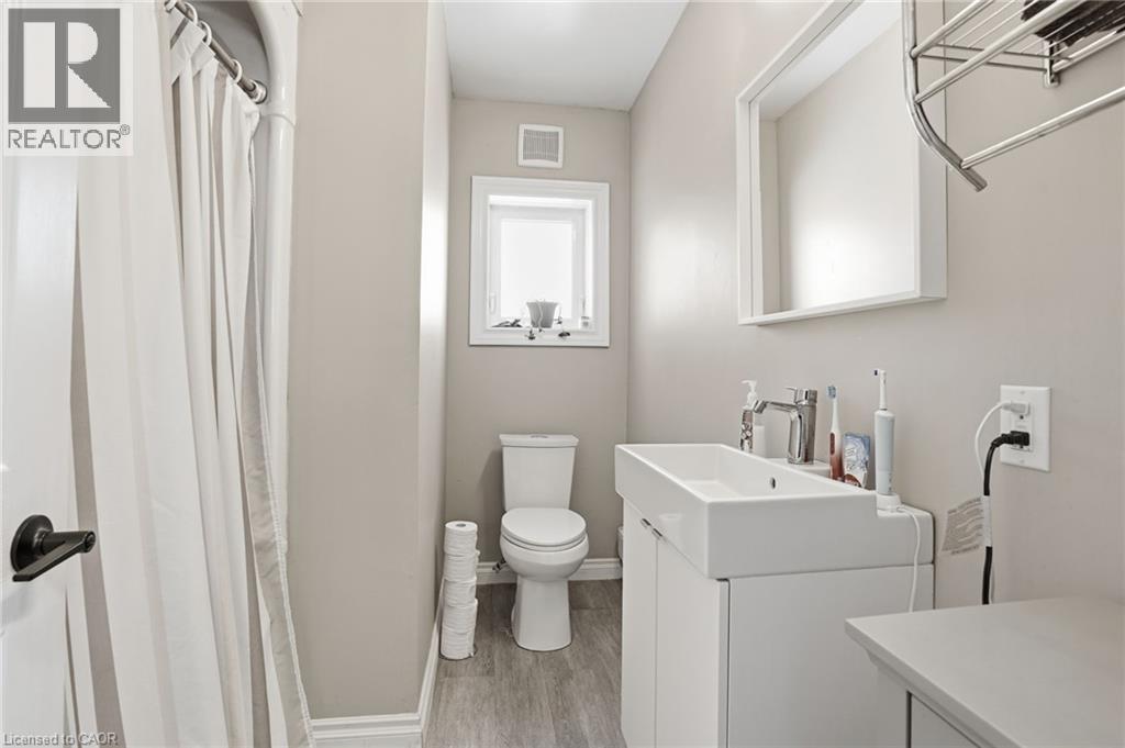 31 Spencer Street, Welland, Ontario  L3B 3W1 - Photo 27 - 40807843