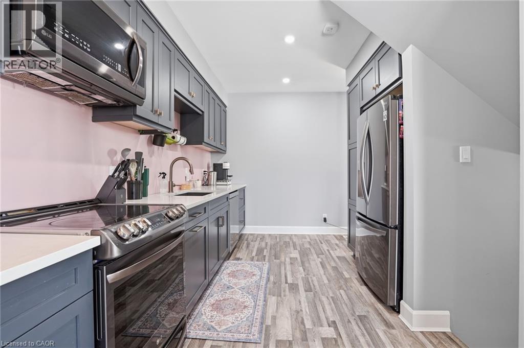 31 Spencer Street, Welland, Ontario  L3B 3W1 - Photo 7 - 40807843