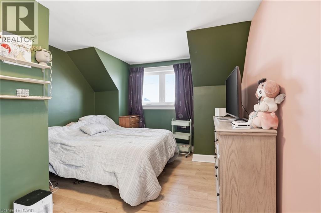 31 Spencer Street, Welland, Ontario  L3B 3W1 - Photo 16 - 40807837