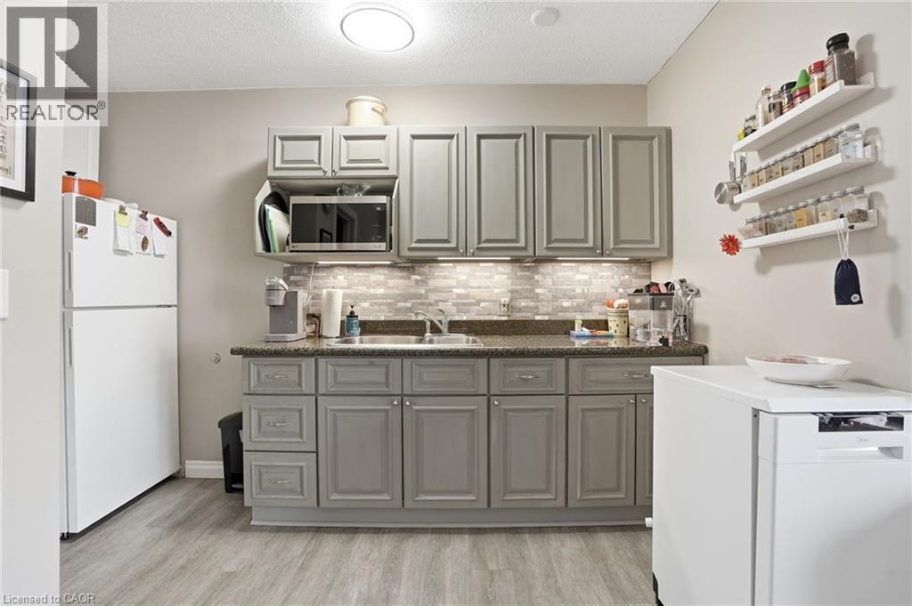 31 Spencer Street, Welland, Ontario  L3B 3W1 - Photo 23 - 40807837