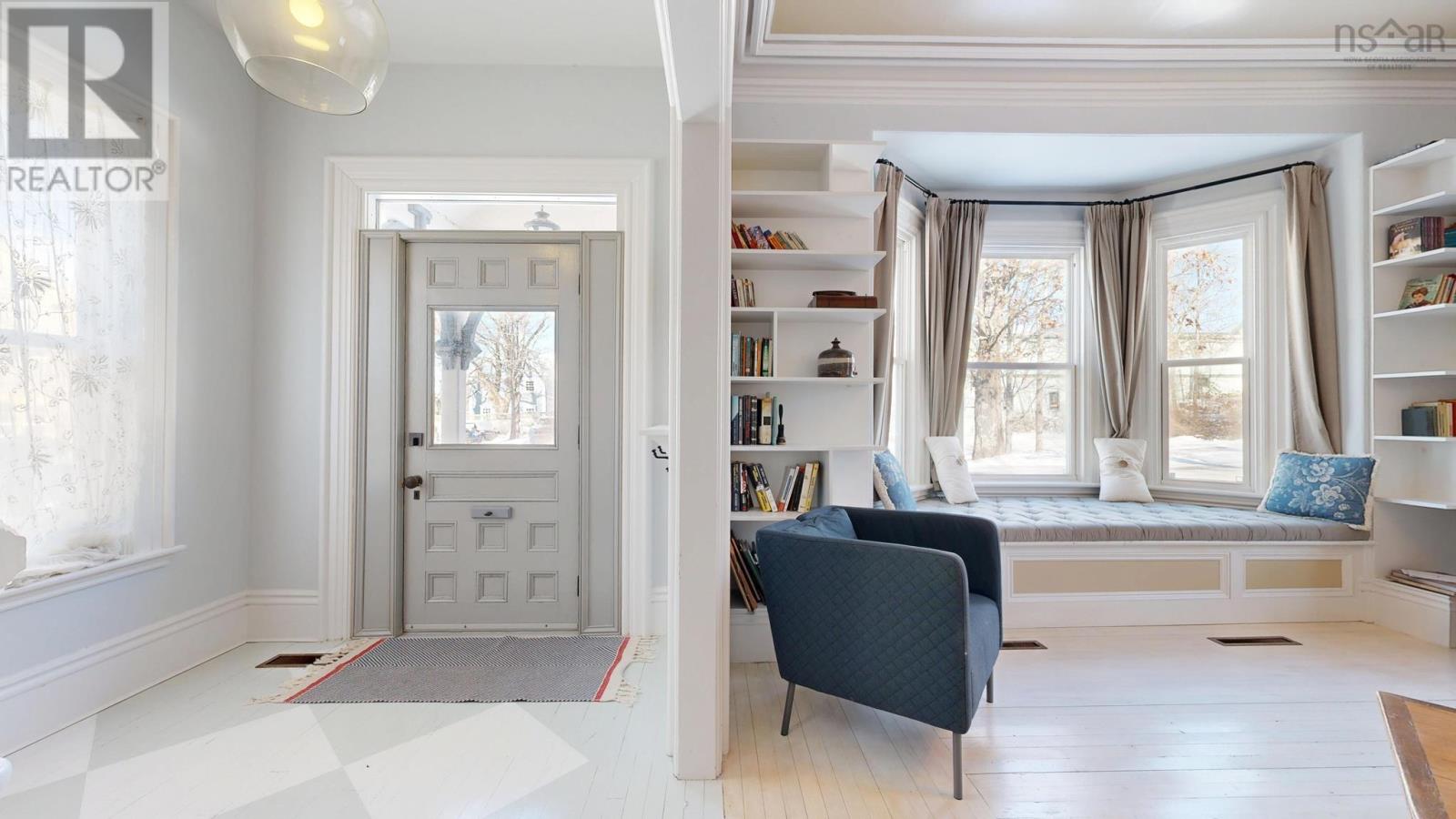 13 John Street, Shelburne, Nova Scotia  B0T 1W0 - Photo 9 - 202529622