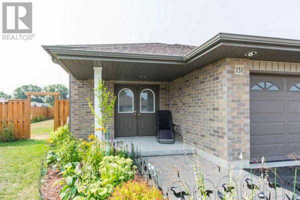 151 Rollins Drive, Belleville (Belleville Ward), Ontario  K8N 4J8 - Photo 2 - X12827176